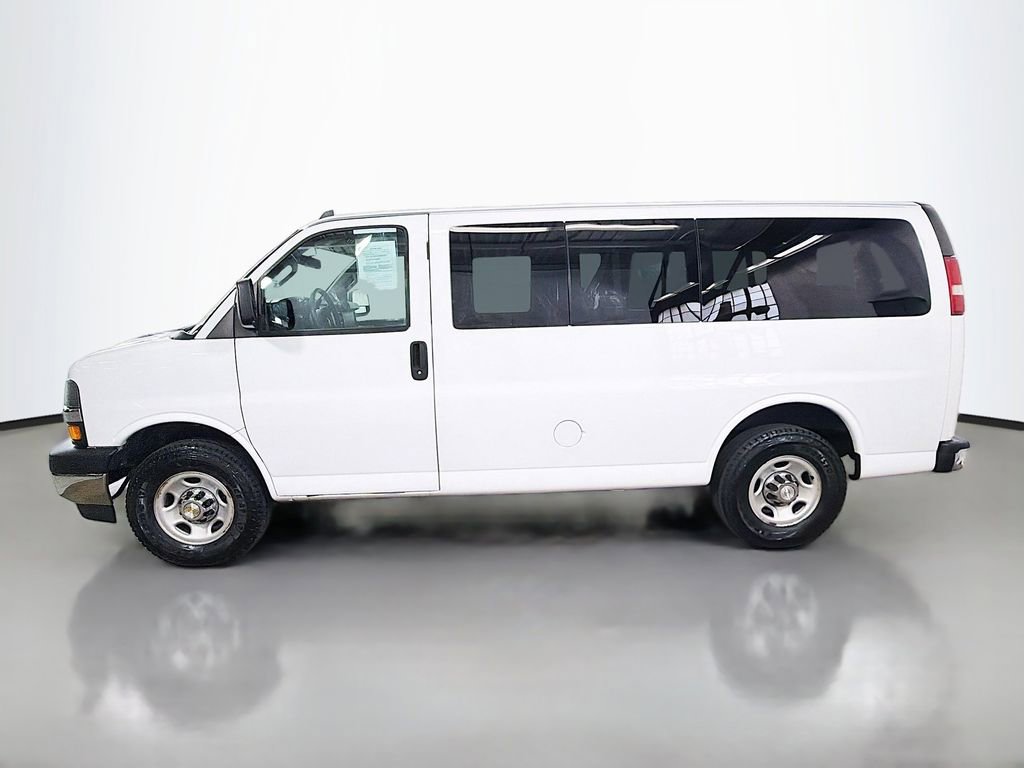 Used 2018 Chevrolet Express 3500 LT w/ LT Preferred Equipment Group RWD image 7