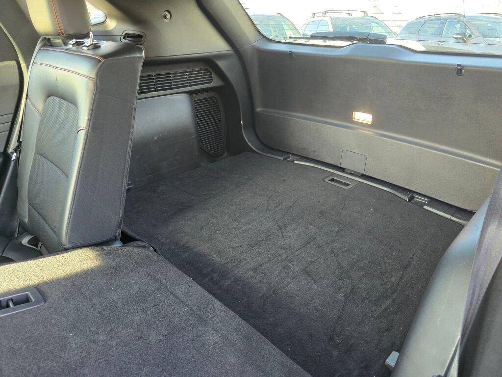 Used 2025 Ford Escape ST-Line image 18