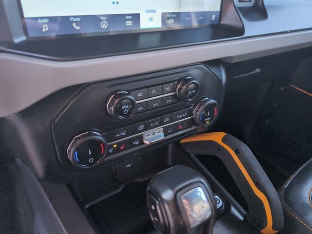 Used 2022 Ford Bronco Badlands image 20