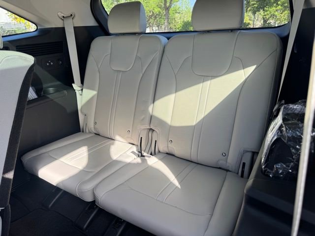 Used 2025 Kia Sorento S w/ Panoramic Sunroof Package FWD image 14