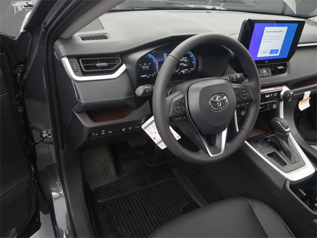 Used 2025 Toyota RAV4 Limited w/ Weather Package image 4