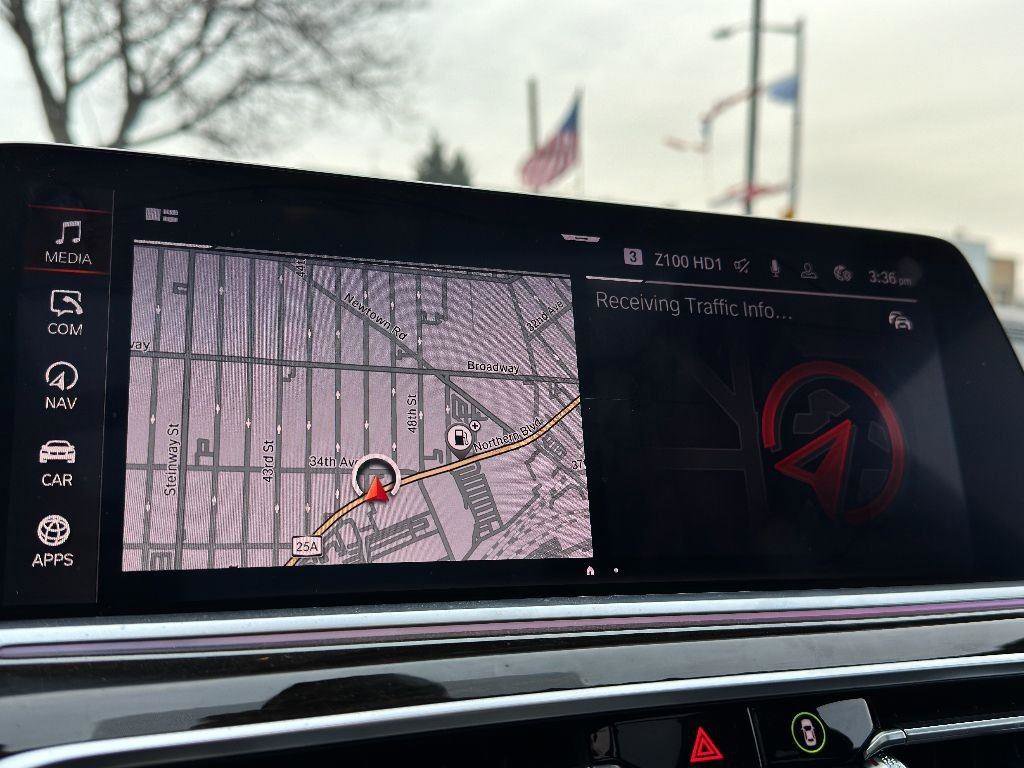 Used 2020 BMW X7 xDrive40i w/ M Sport Package image 28