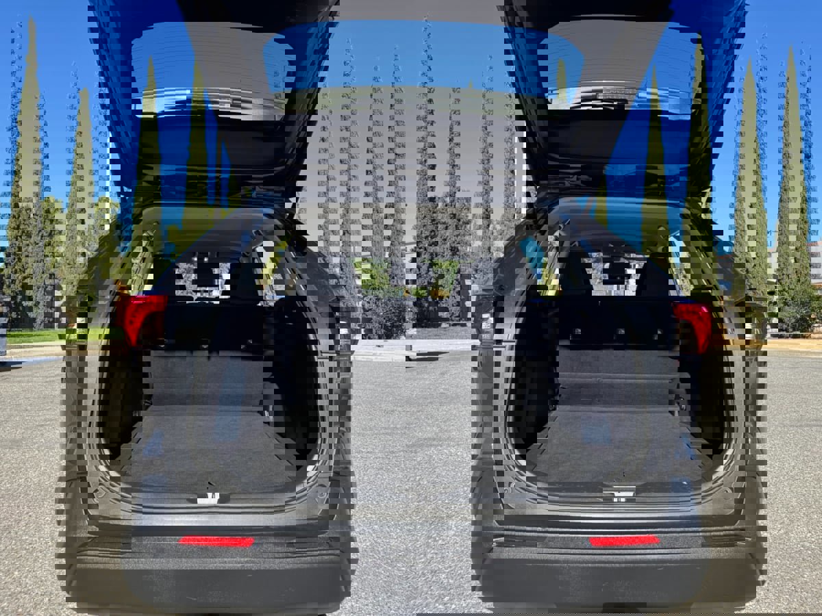 Used 2023 Toyota RAV4 LE image 20