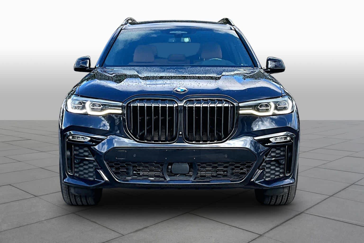 Used 2021 BMW X7 xDrive40i w/ M Sport Package AWD/4WD image 4