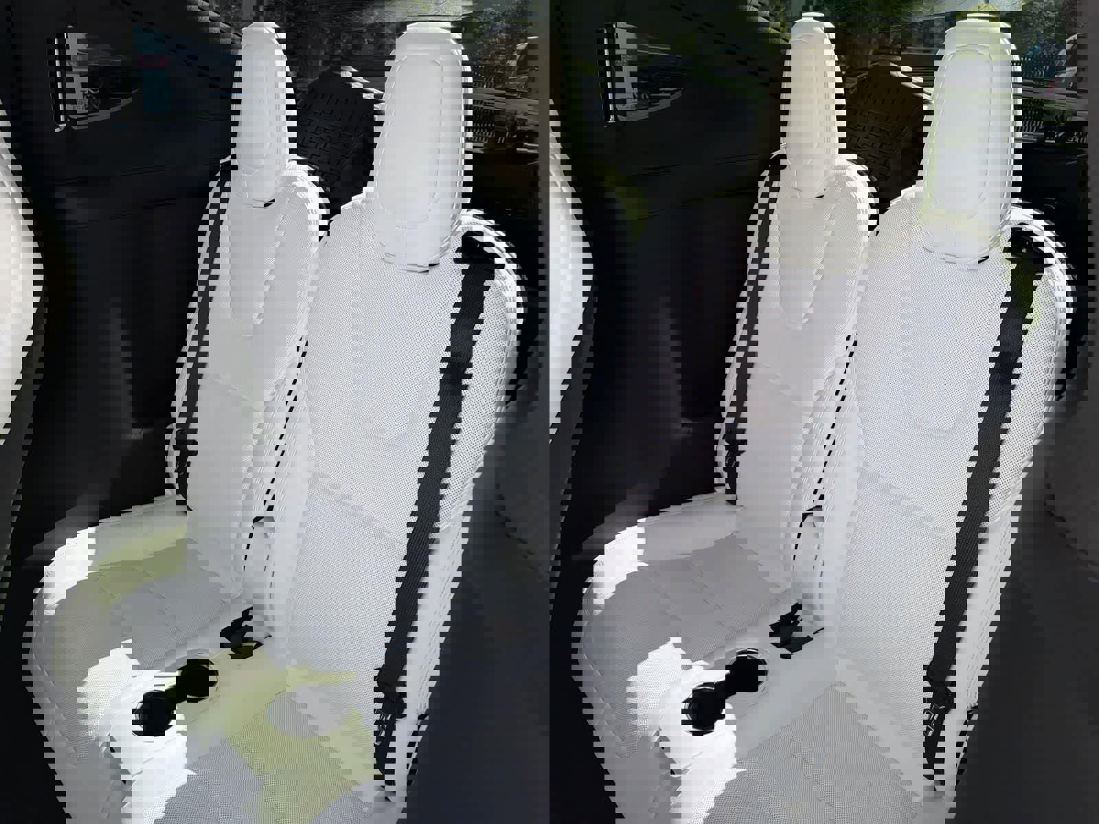 Used 2023 Tesla Model X Plaid image 31