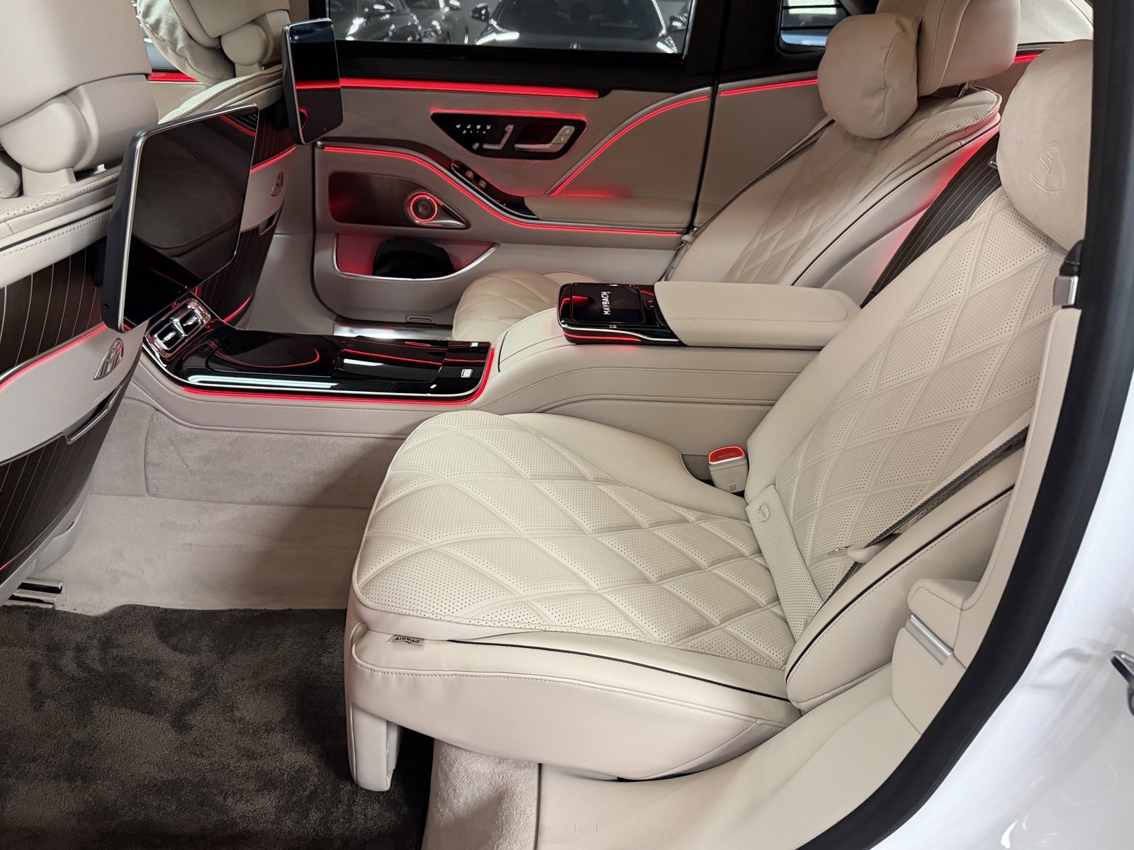 New 2025 Mercedes-Benz Maybach S 680 4MATIC image 28