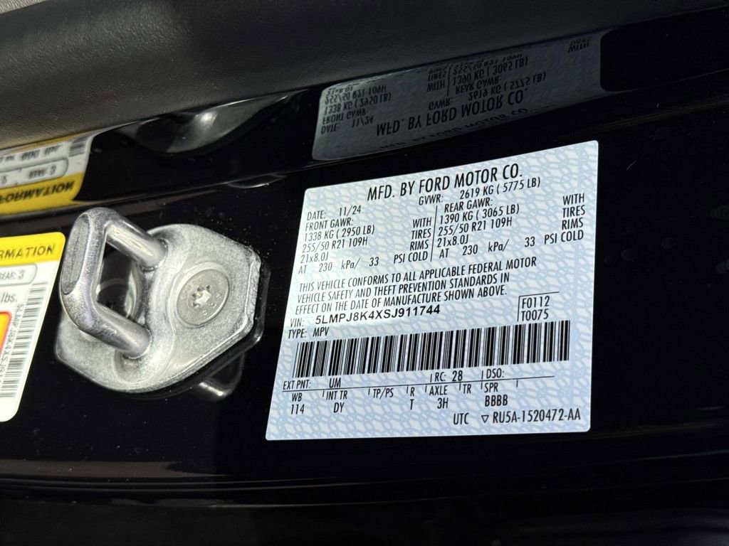 Used 2025 Lincoln Nautilus Reserve image 31