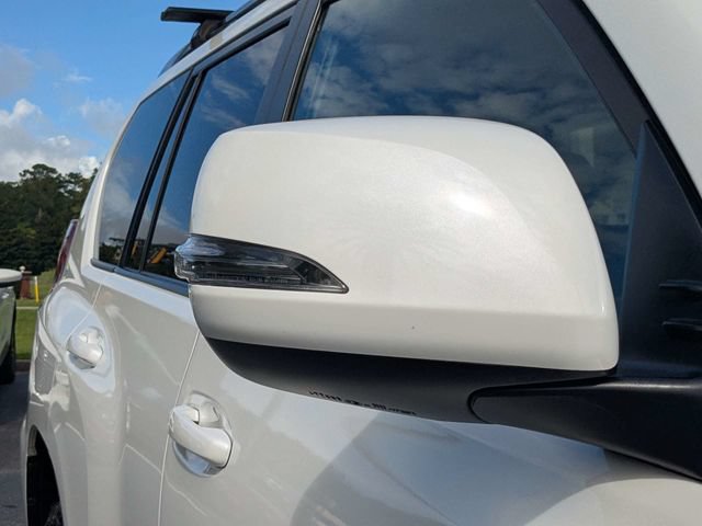 Certified 2022 Lexus GX 460 w/ Black Line Special Edition AWD/4WD image 10