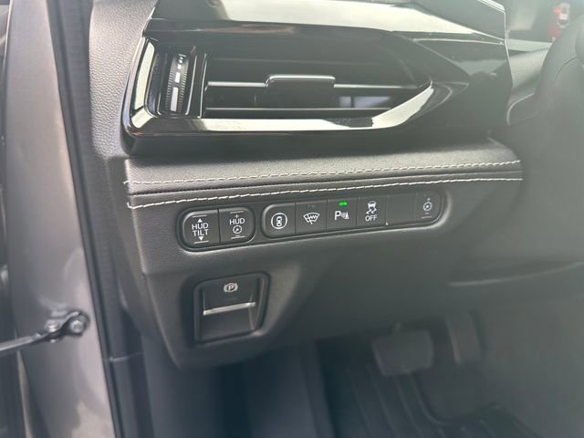 Used 2024 Acura MDX SH-AWD w/ Advance Package image 11