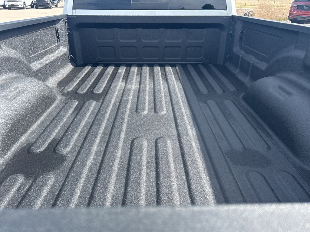 New 2026 RAM 3500 Big Horn AWD/4WD image 5