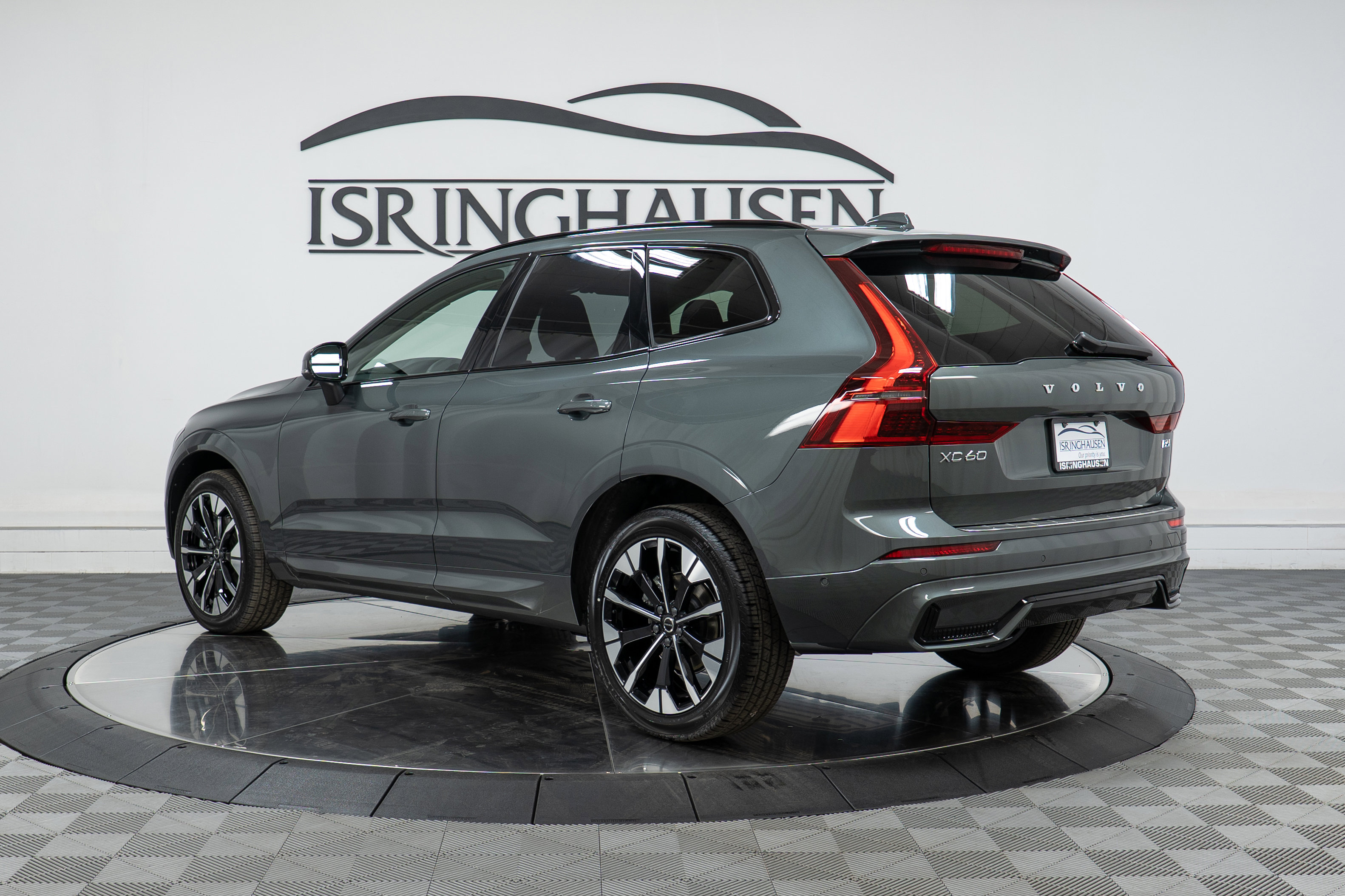 New 2026 Volvo XC60 B5 Plus w/ Climate Package image 7