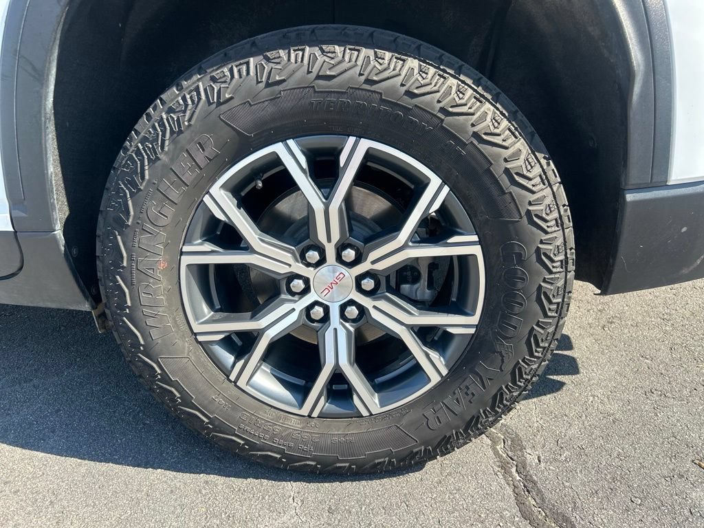 Used 2025 GMC Acadia AT4 w/ Luxury Package AWD/4WD image 34