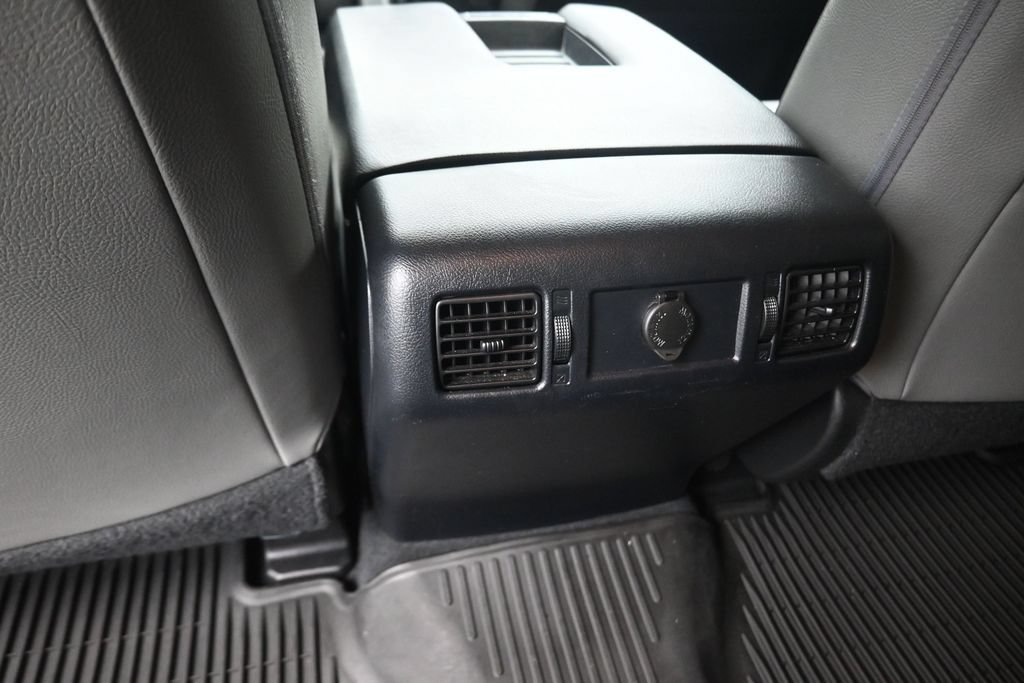 Used 2020 Toyota Tundra SR5 w/ SR5 Leather Package RWD image 16