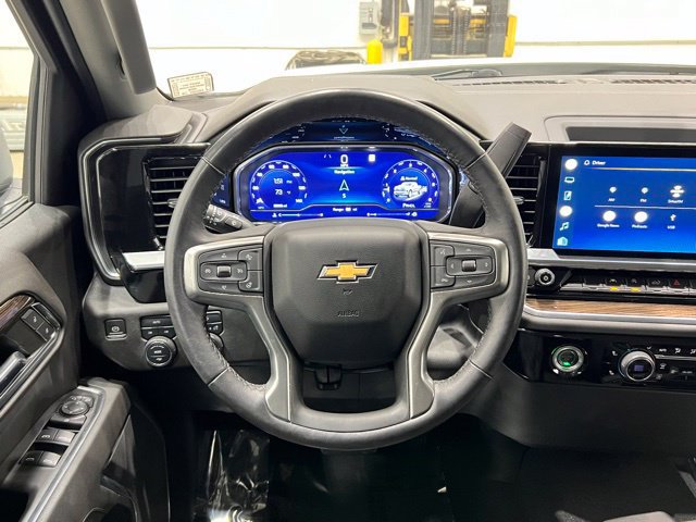 Used 2022 Chevrolet Silverado 1500 LT AWD/4WD image 25