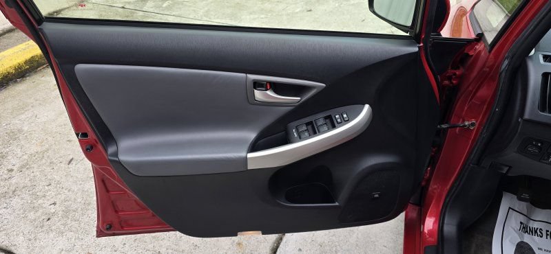 Used 2014 Toyota Prius Four FWD image 14