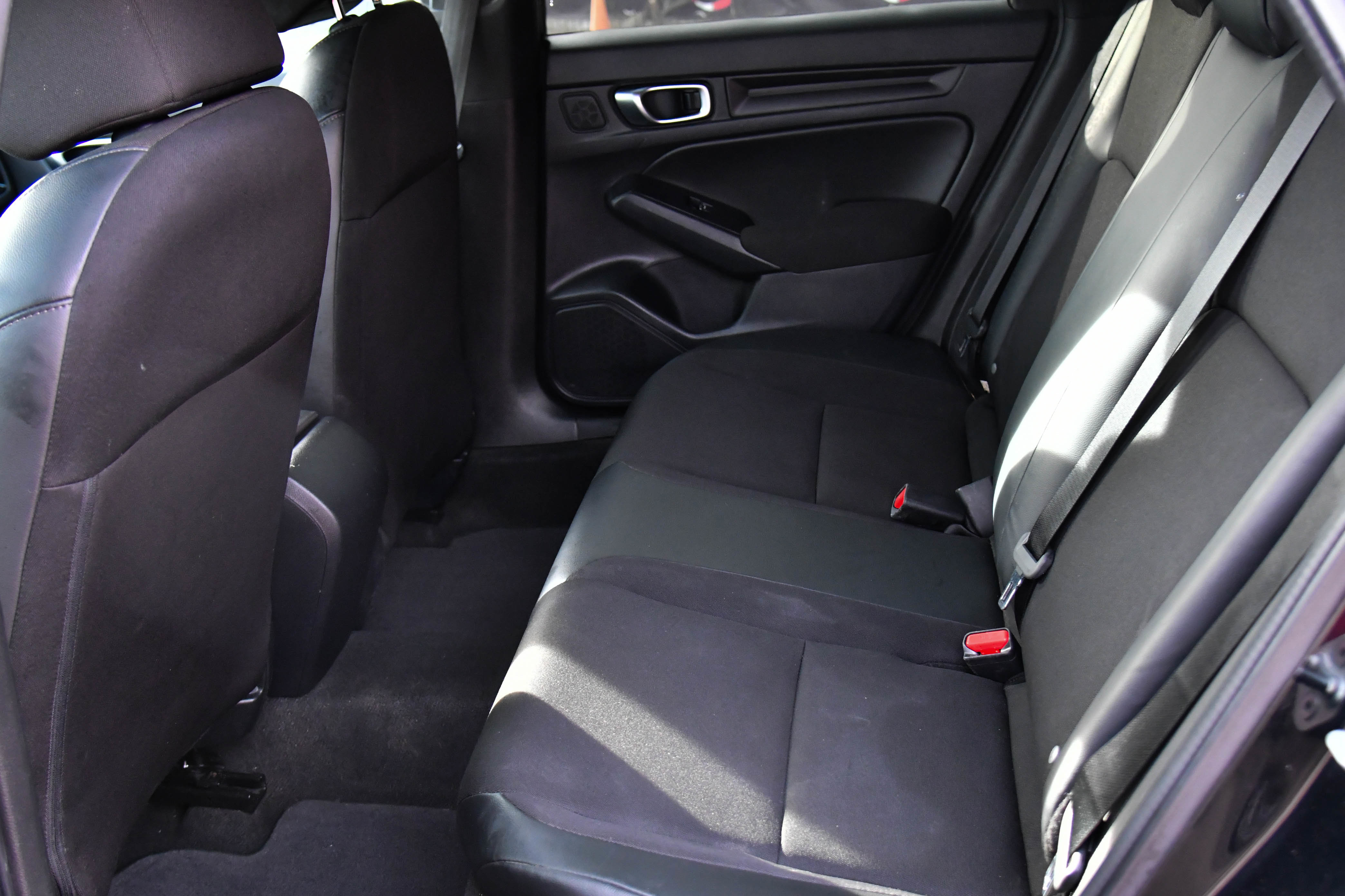 Used 2023 Honda Civic Sport image 34