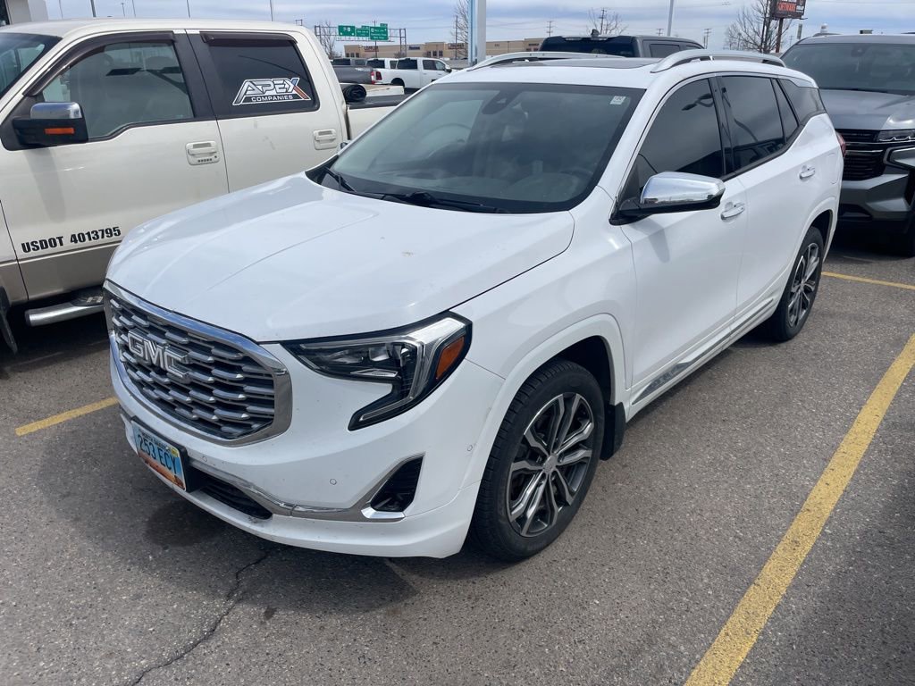 Used 2018 GMC Terrain Denali w/ Advanced Safety Package AWD/4WD video 3
