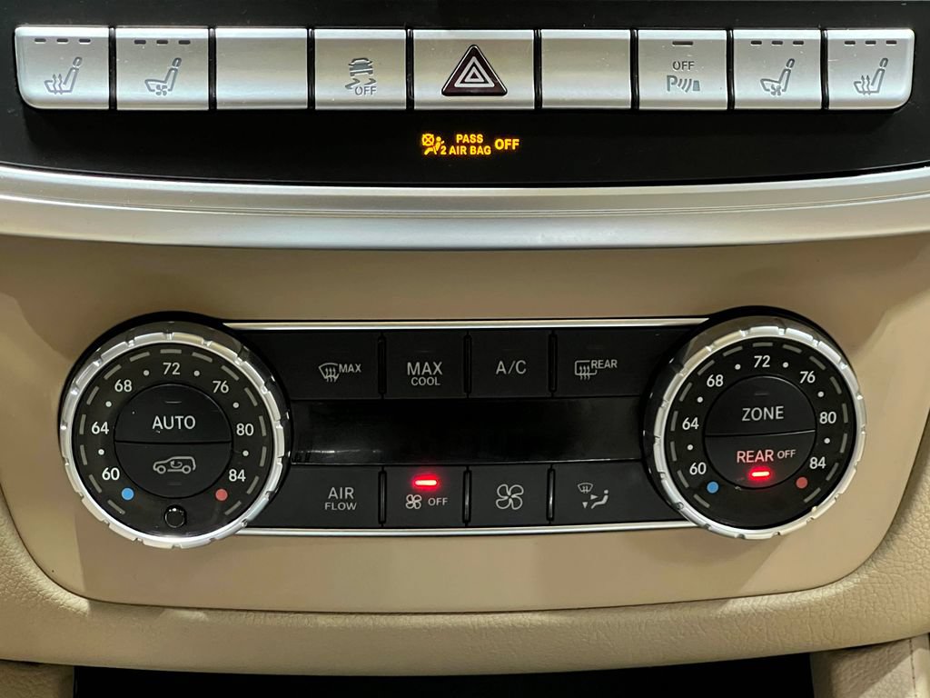 Used 2015 Mercedes-Benz GL 550 4MATIC image 27