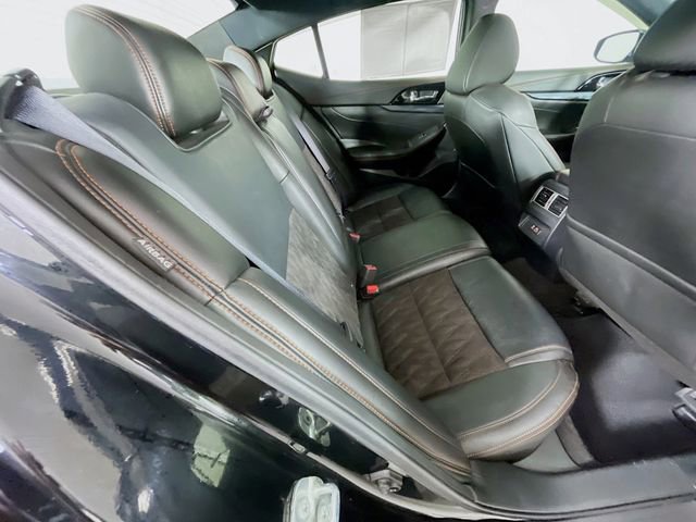 Used 2023 Nissan Maxima SR w/ Sport Mat Group image 30