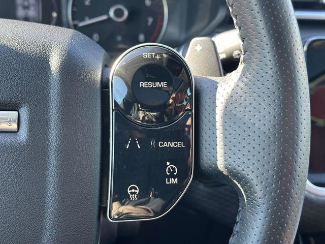 Used 2018 Land Rover Range Rover Velar S image 14