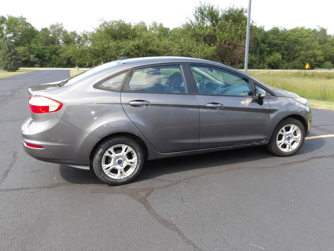 Used 2014 Ford Fiesta SE FWD image 10