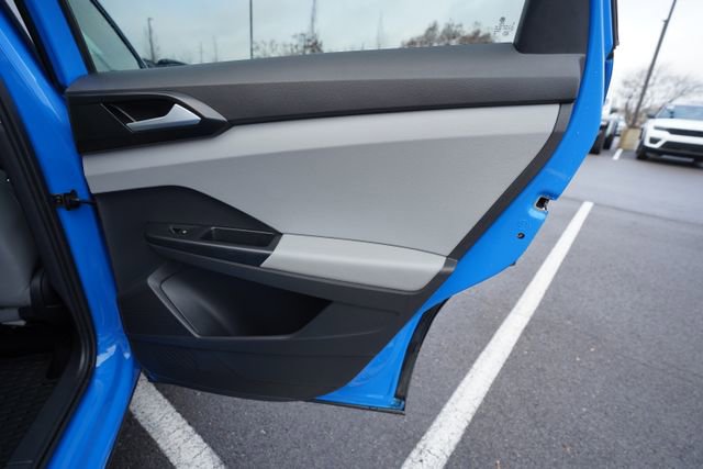 Used 2023 Volkswagen Taos SE w/ Panoramic Sunroof Package image 23