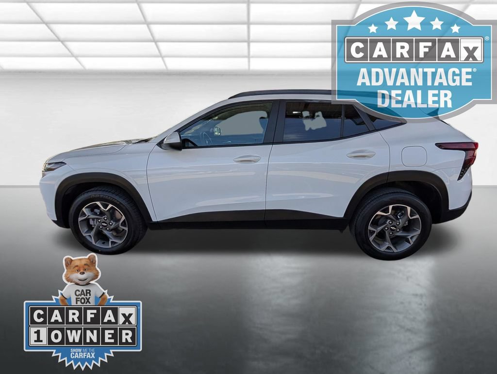 Certified 2025 Chevrolet Trax LT FWD image 25