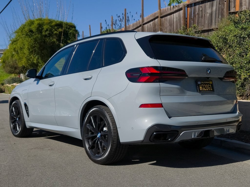 Used 2024 BMW X5 xDrive50e w/ M Sport Package image 29