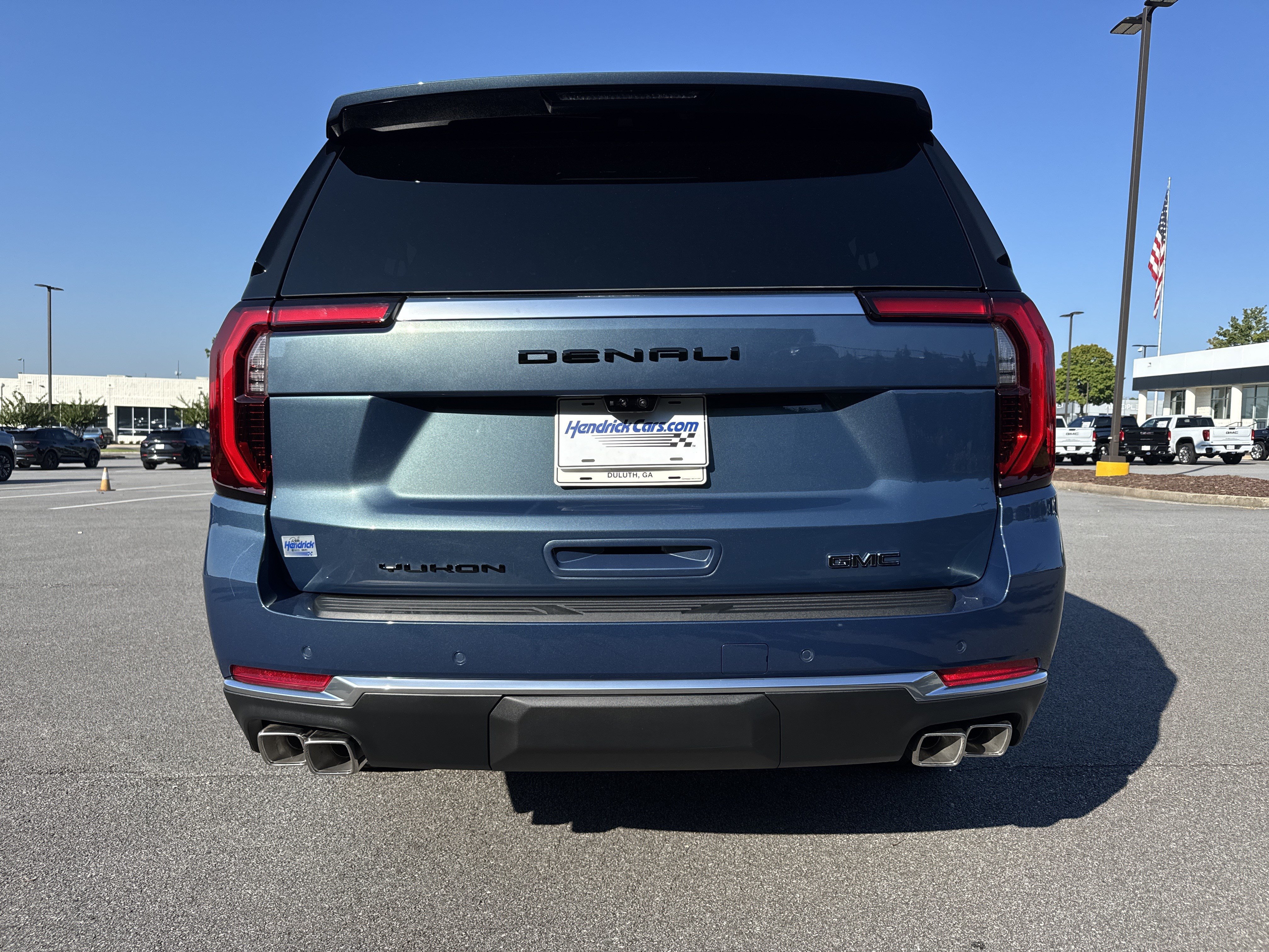 New 2026 GMC Yukon XL Denali w/ Denali Reserve Package RWD image 9