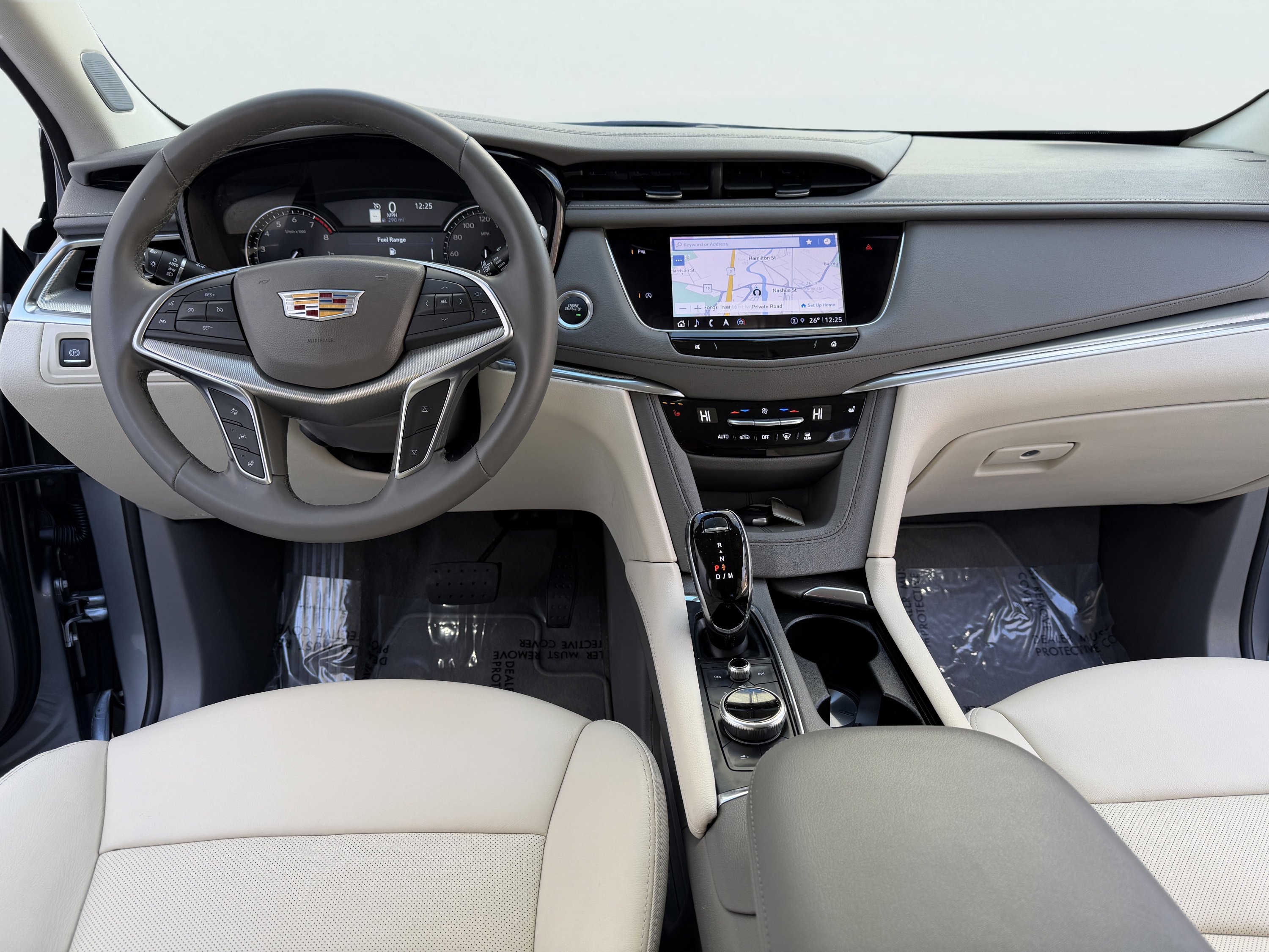 Used 2025 Cadillac XT5 Premium Luxury image 9