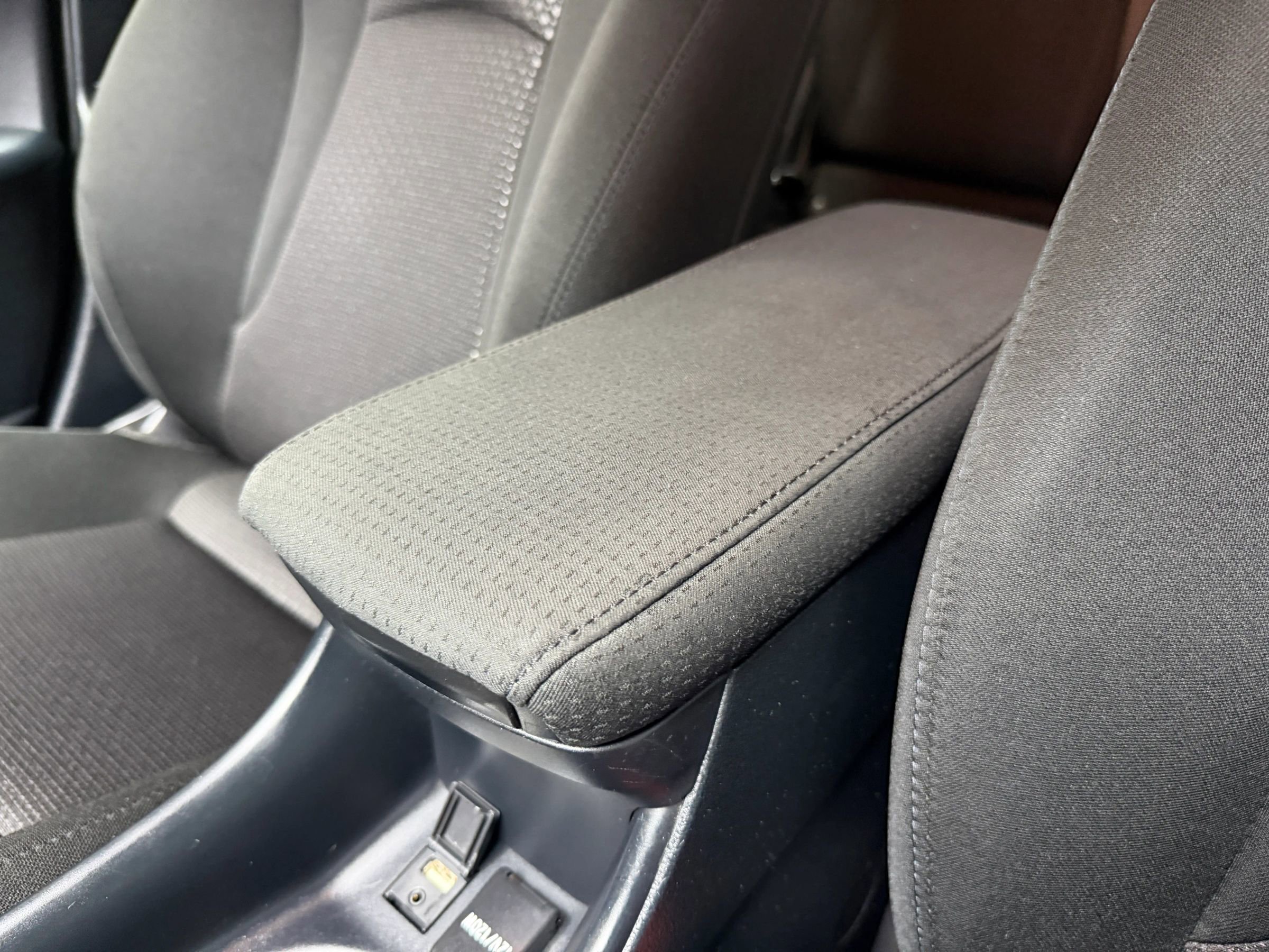 Used 2019 Toyota Prius LE image 31