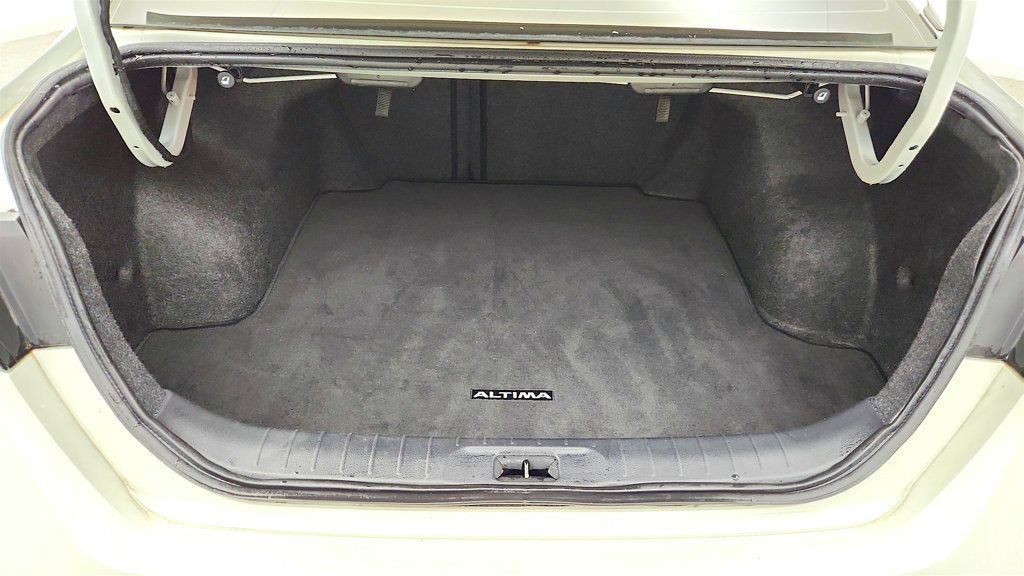 Used 2022 Nissan Altima 2.5 SR FWD image 21