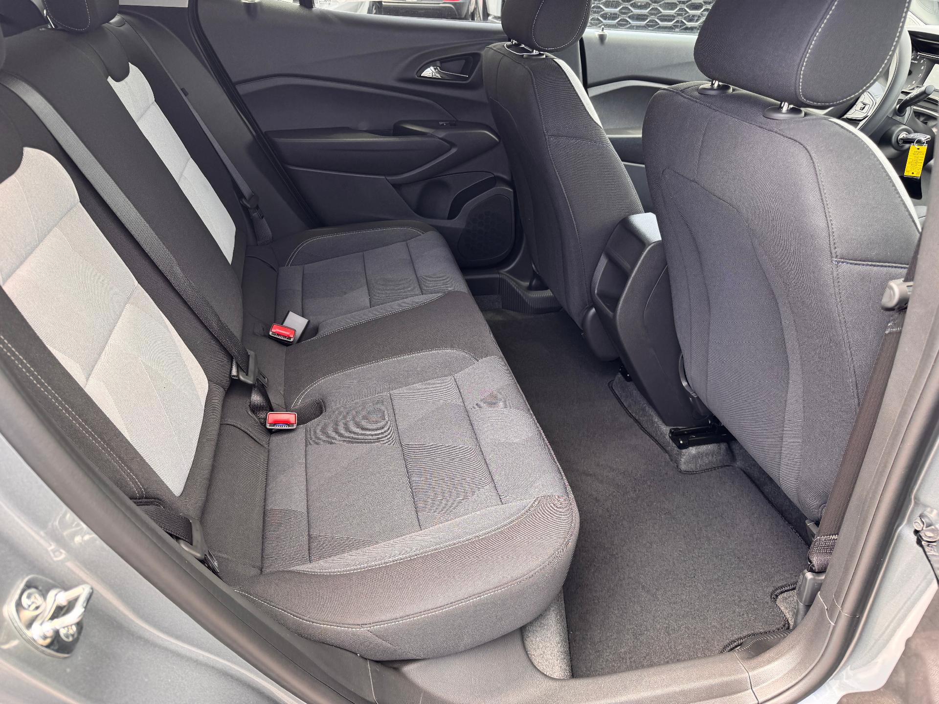 New 2026 Chevrolet Trax LS w/ LS Convenience Package FWD image 19