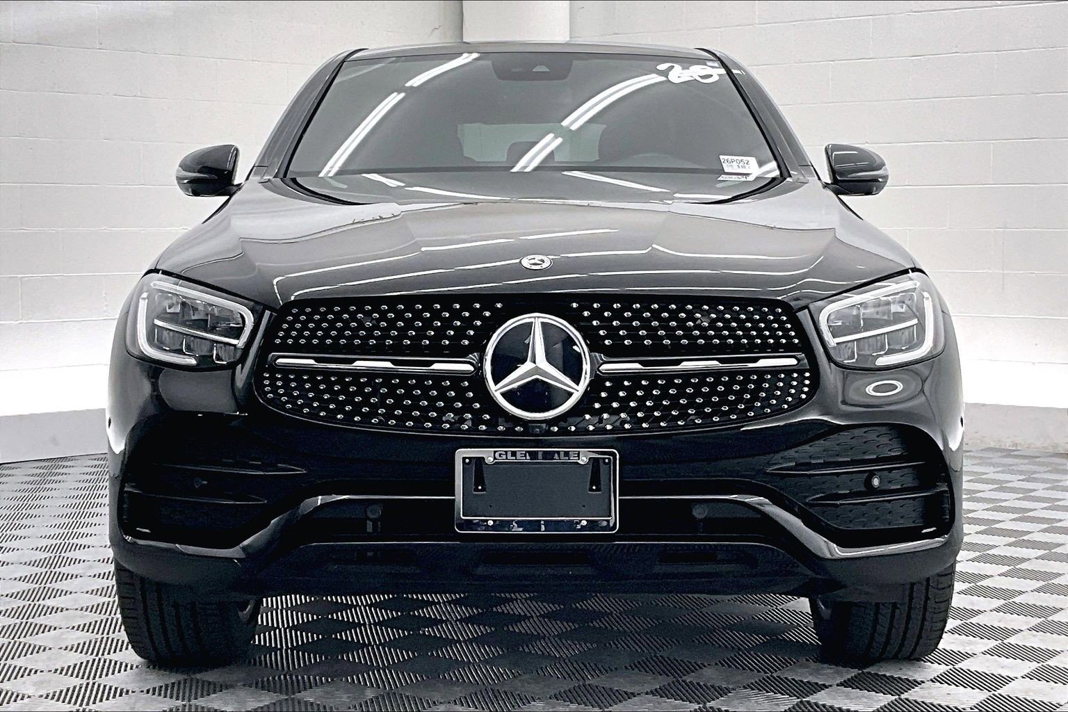 Used 2023 Mercedes-Benz GLC 300 4MATIC image 2
