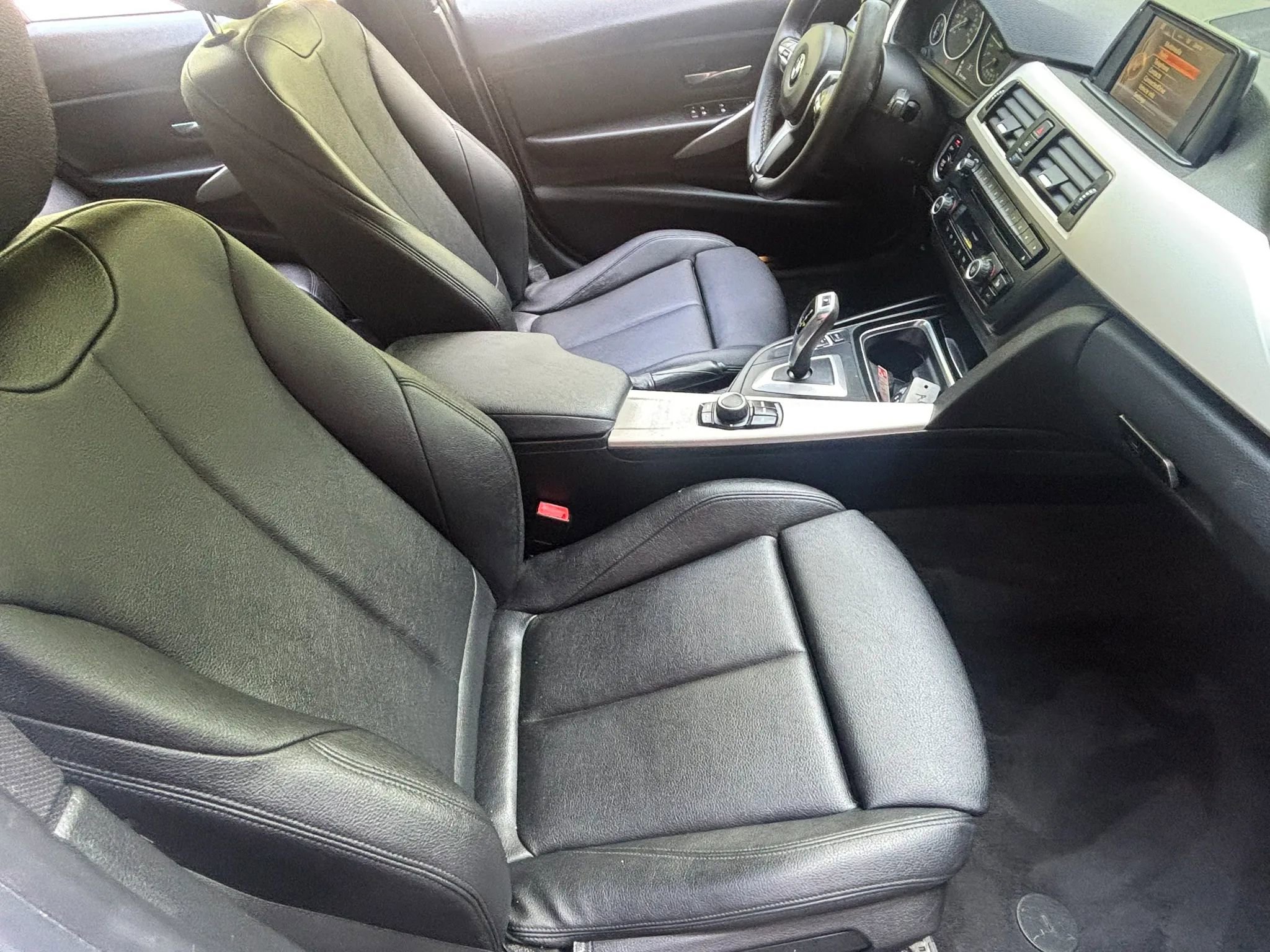 Used 2015 BMW 320i xDrive Sedan AWD/4WD image 23