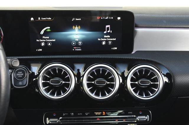 Used 2023 Mercedes-Benz CLA 250 image 11