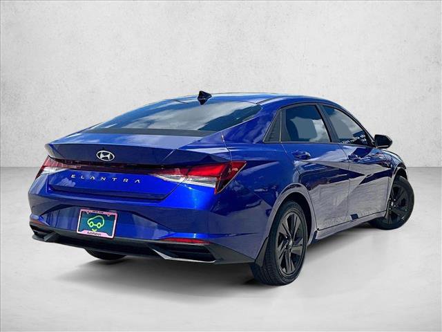 Used 2021 Hyundai Elantra SEL FWD image 2