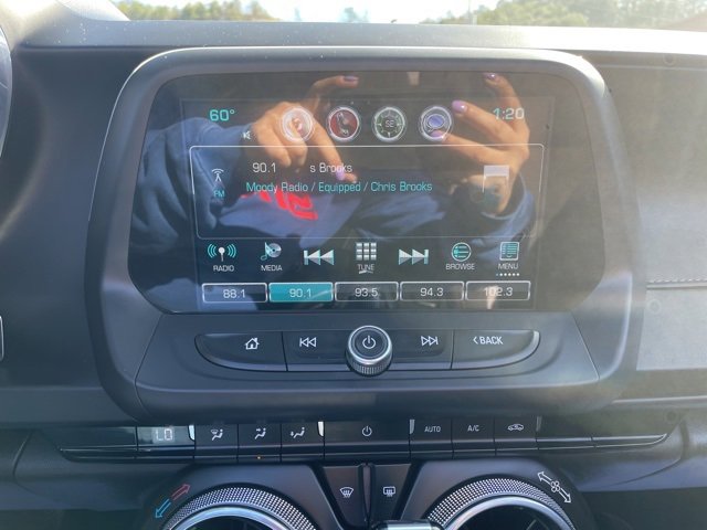 Used 2017 Chevrolet Camaro SS image 11