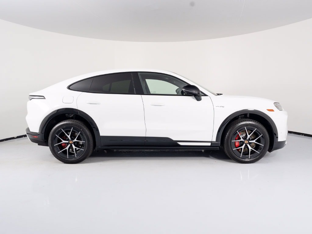 New 2026 Porsche Cayenne S AWD/4WD image 12