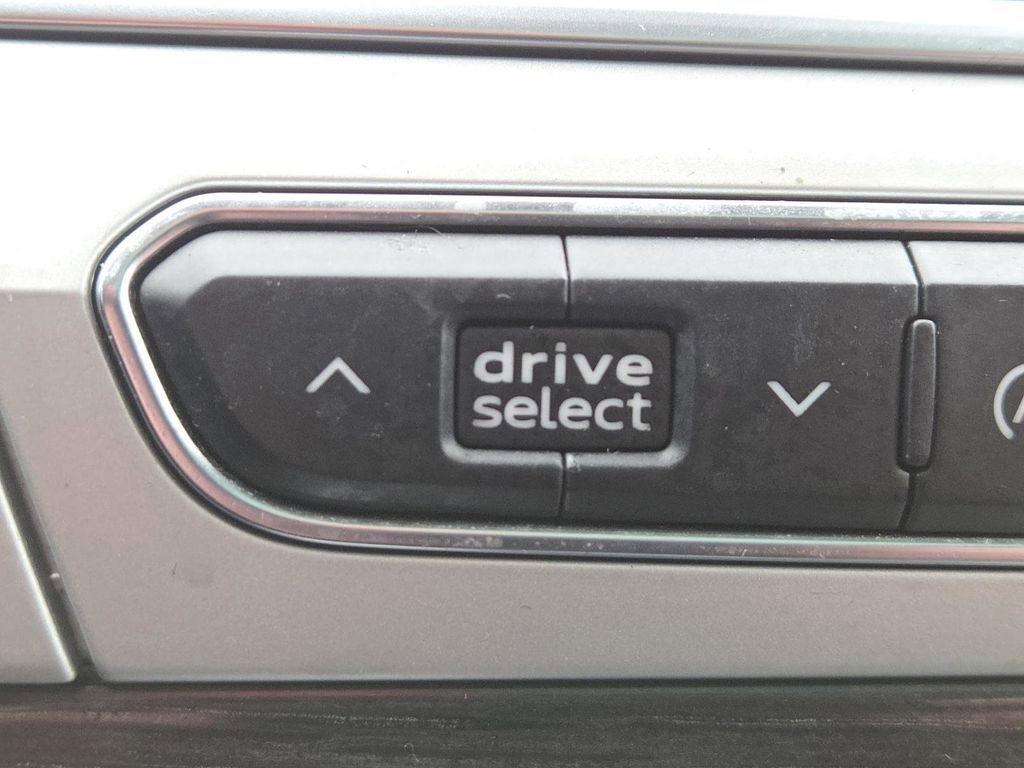 Used 2018 Audi Q7 2.0T Premium image 8