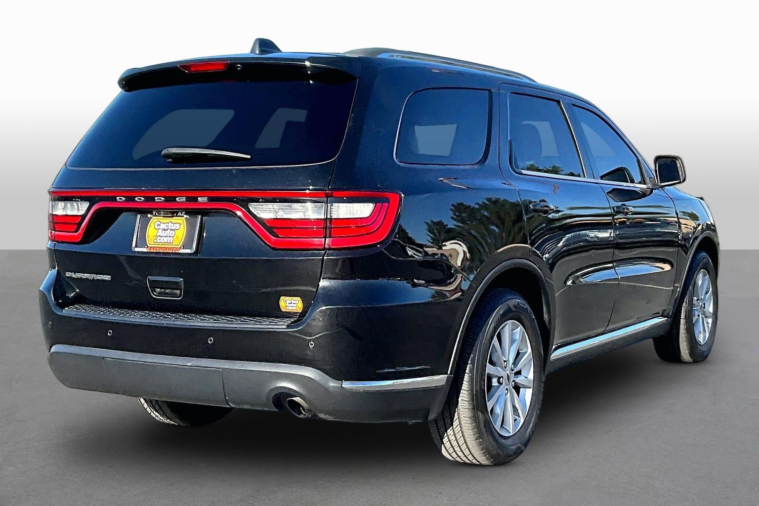 Used 2019 Dodge Durango SXT RWD image 2