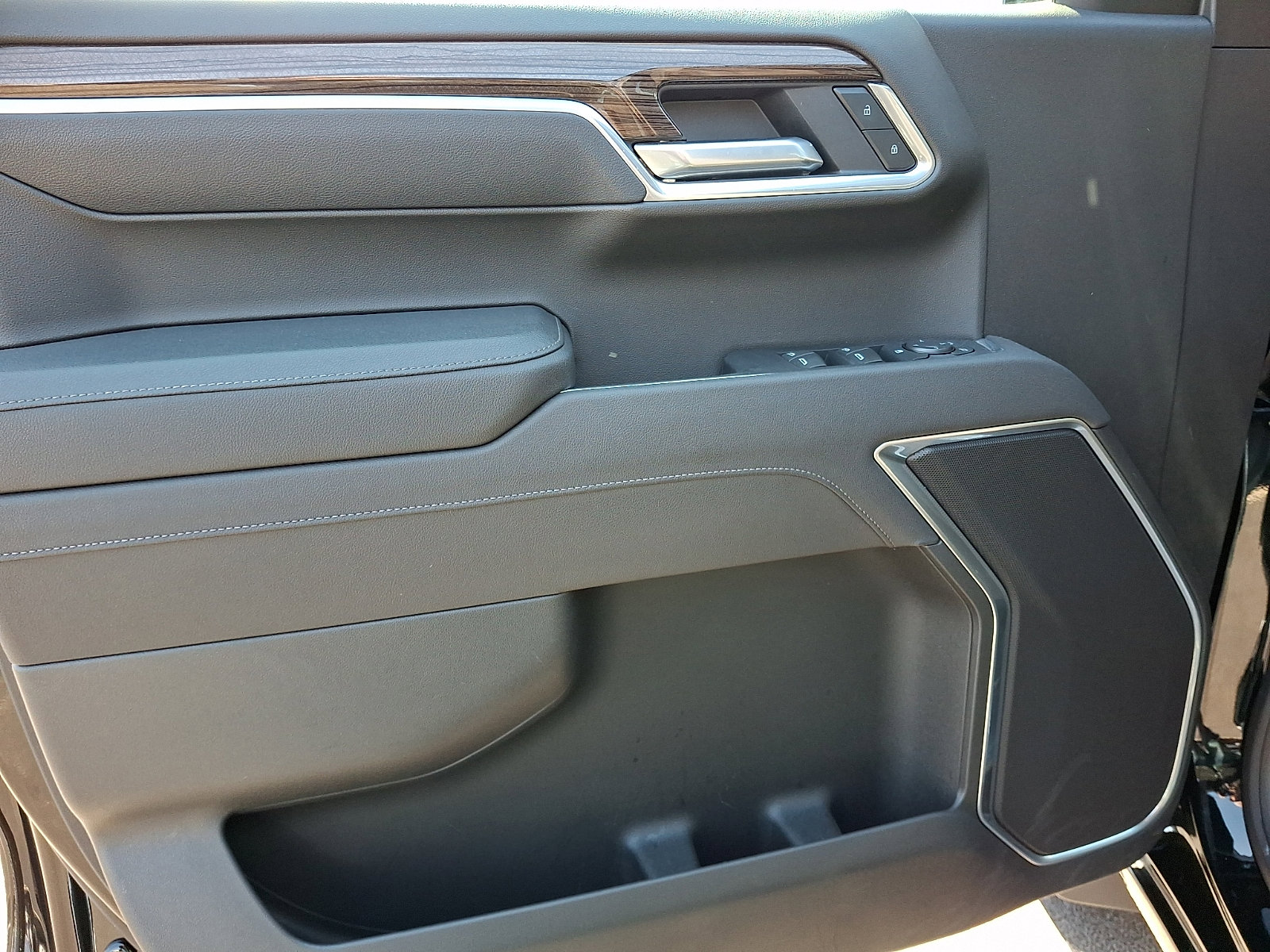 Certified 2026 Chevrolet Silverado 1500 LT image 14