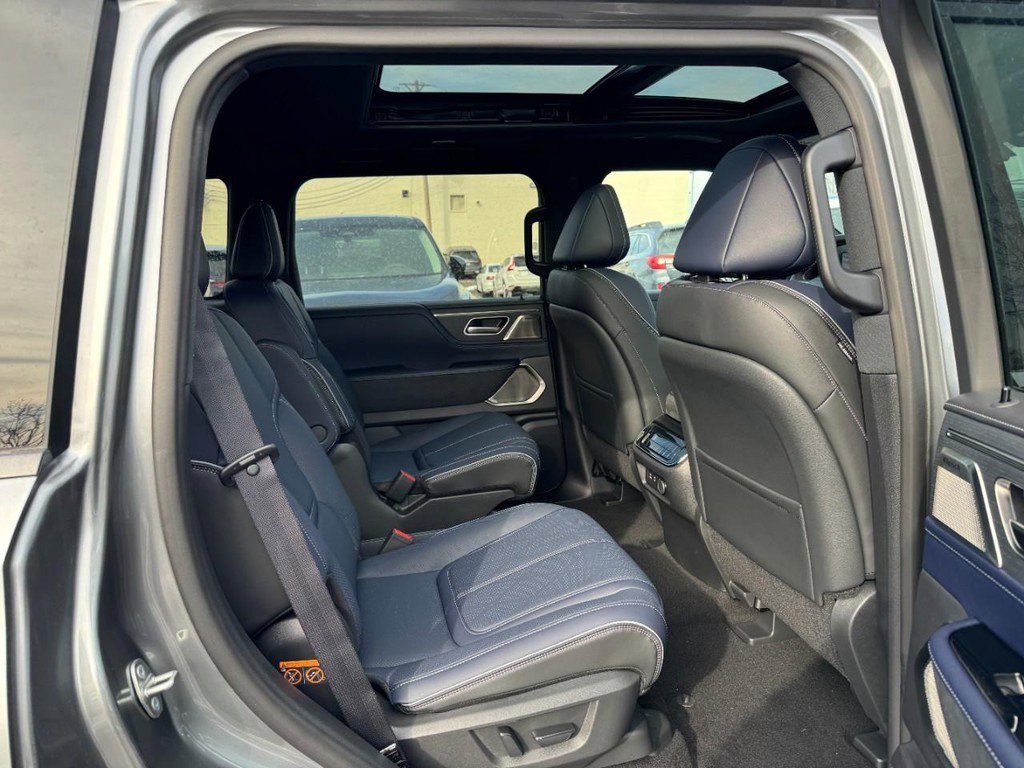 New 2026 INFINITI QX80 4WD image 5