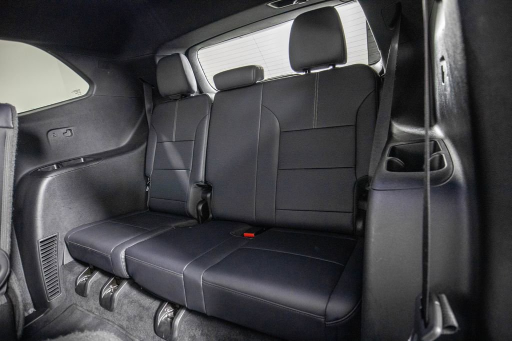 Used 2024 GMC Acadia Elevation image 12
