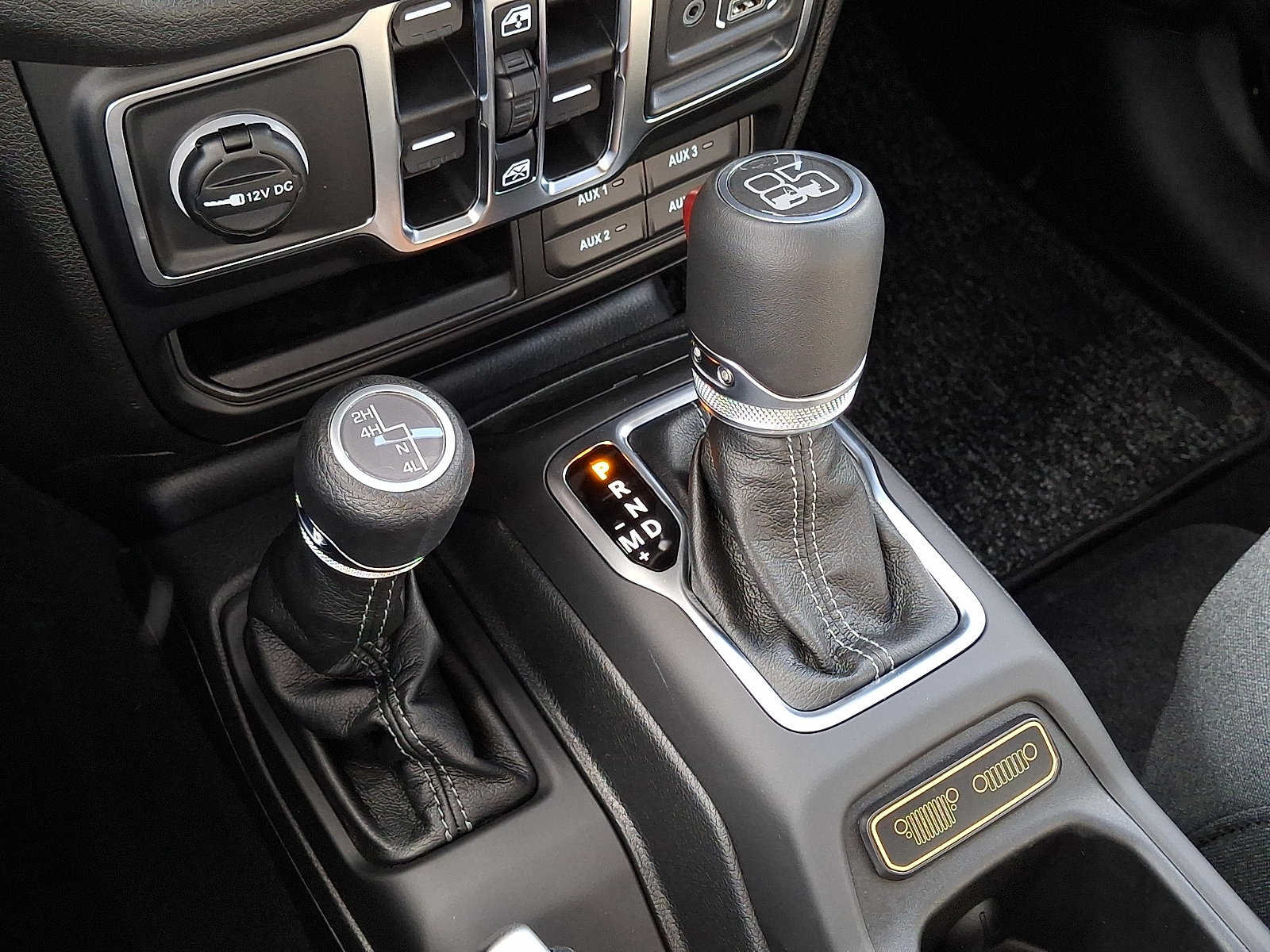 New 2026 Jeep Gladiator Sport AWD/4WD image 10