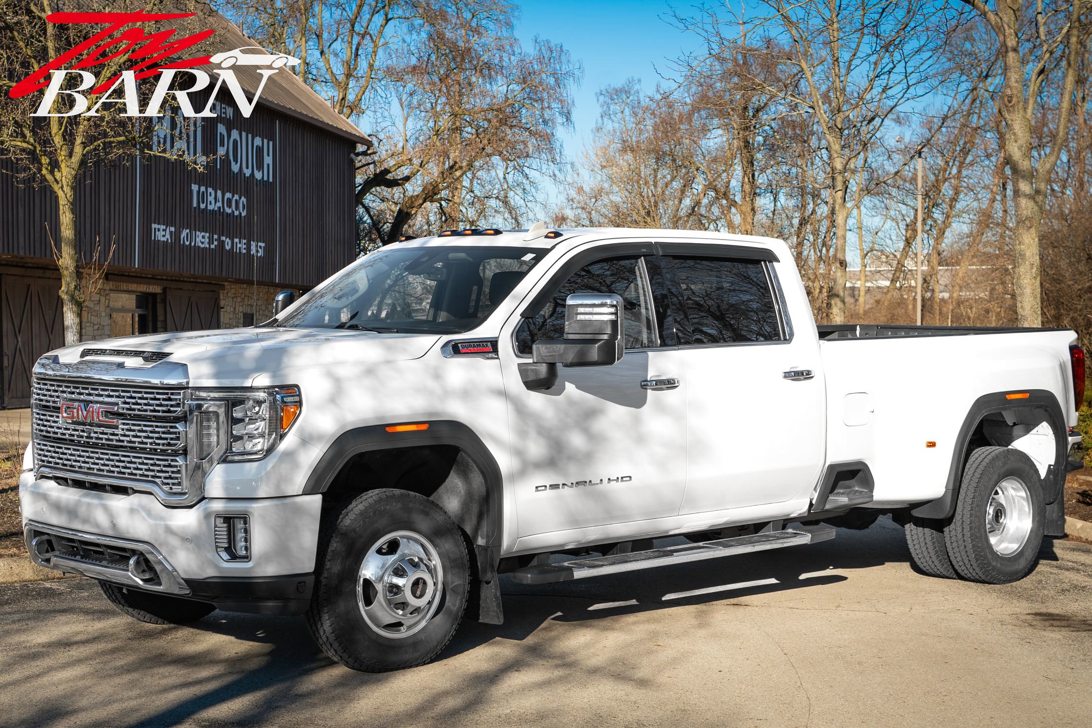 Used 2022 GMC Sierra 3500 Denali image 1