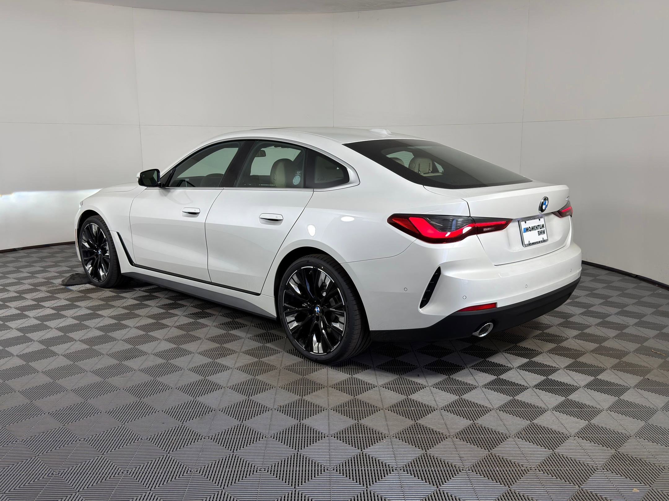 Used 2026 BMW 430i RWD image 3