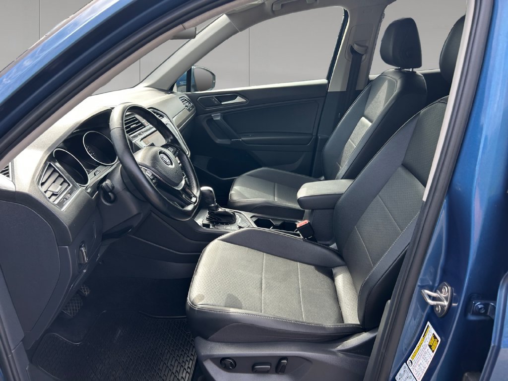 Used 2018 Volkswagen Tiguan SE AWD/4WD image 11