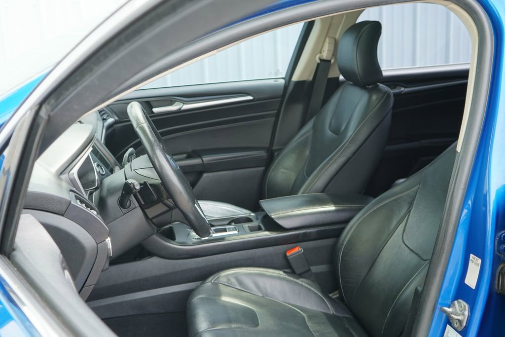 Used 2019 Ford Fusion Titanium AWD/4WD image 12