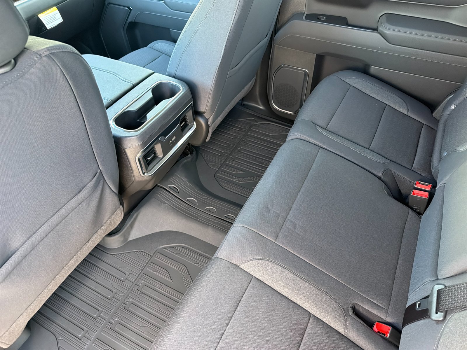 New 2026 GMC Sierra 1500 Elevation w/ LPO, Elevation Black Package AWD/4WD image 11